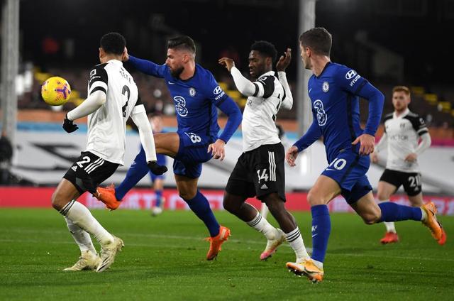 塞内加尔主帅：帕普-萨尔被撞了一下不太舒服，但不是大问题