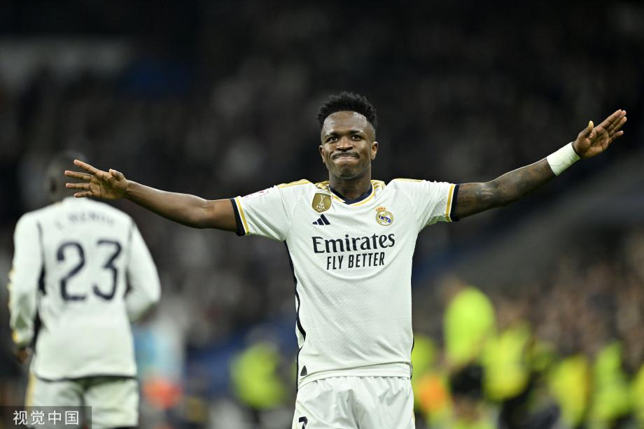 斯帕莱蒂：会评估双前锋和433的打法；我对伊尔迪兹很有信心